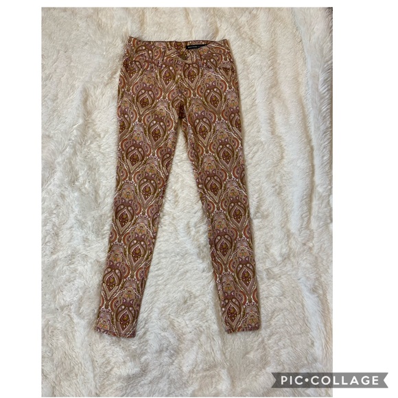 Black Orchid Passion For Paisley Jeans - Picture 3 of 7